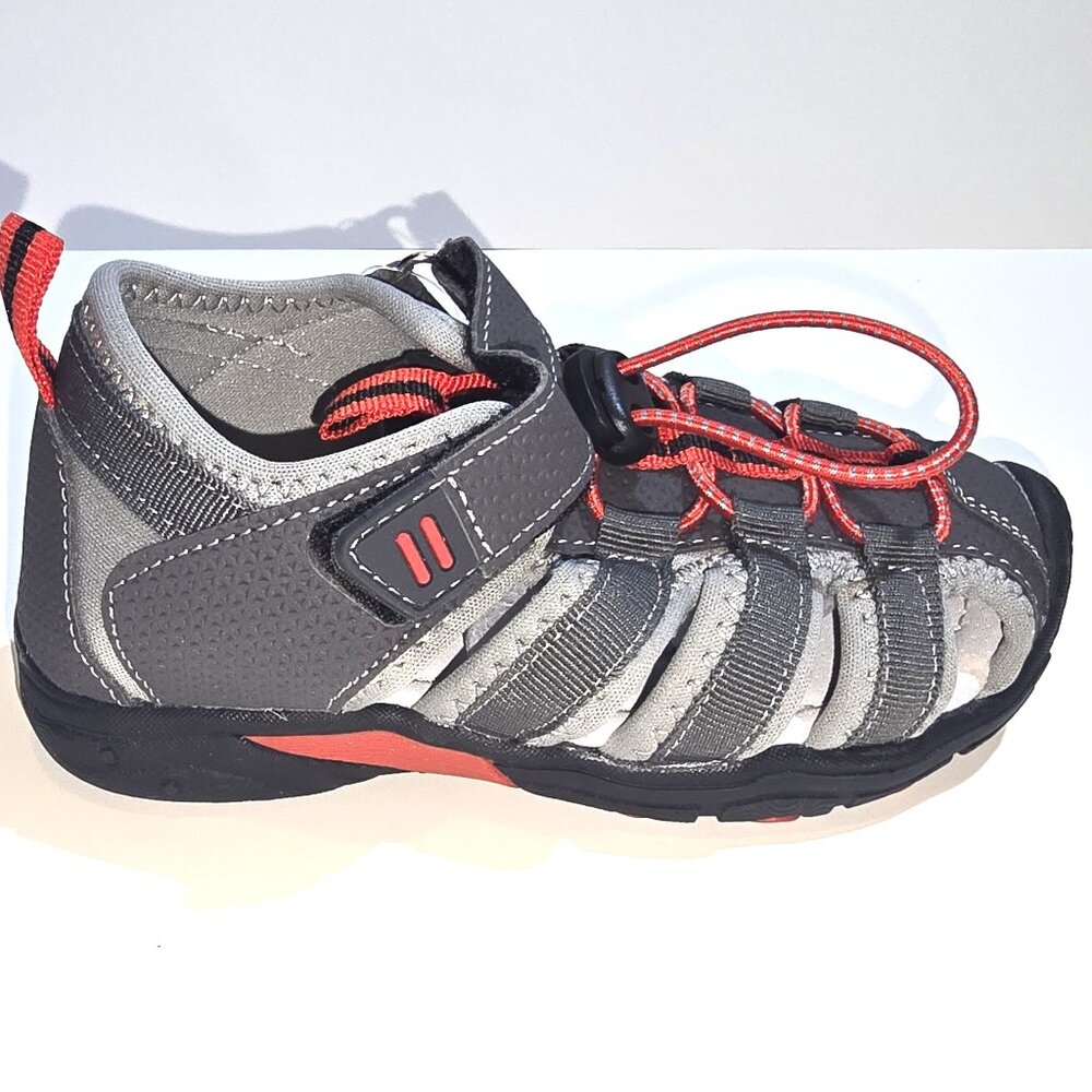 Apakowa Kids Boys Sandals Summer Outdoor Athletic Double Strap Closed-Toe Beach